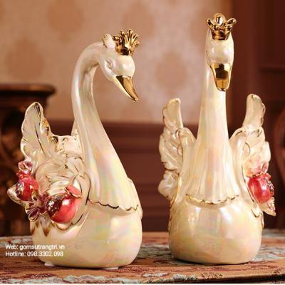 Cặp Thiên Nga Lựu Đỏ - Phủ Ánh Trai