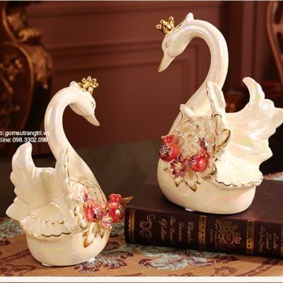 Cặp Thiên Nga Lựu Đỏ - Phủ Ánh Trai